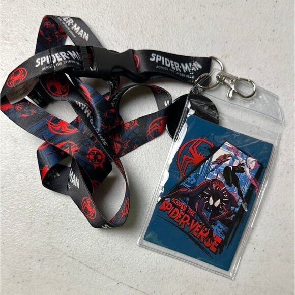 Marvel Spider-Man Across The Spider-Verse - Miles Morales & Spider-Gwen Lanyard - Picture 5 of 6